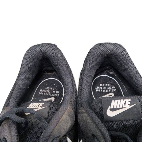 Nike Shoes Womens 9.5 Athletic Trainers Tanjun Sneakers Lifestyle Active Black - Picture 14 of 14